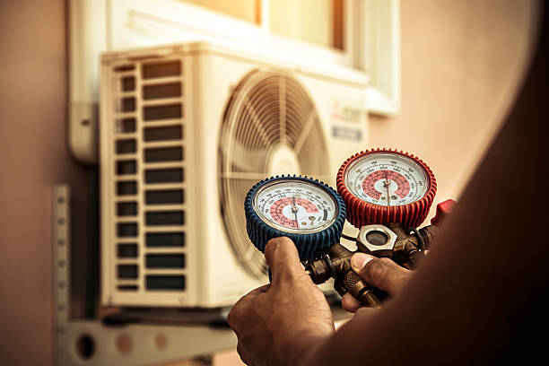 Professional Ductwork Repair technician working in Folsom, CA